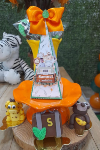 Papelaria Personalizada Transformando o Aniversário em Evento. 2 1 4