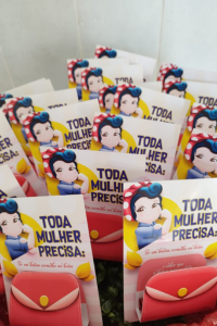 Papelaria Personalizada Transformando o Aniversário em Evento. 5 4 5